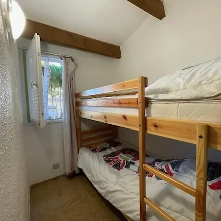 Pres Village Naturiste - 4 Pers. *